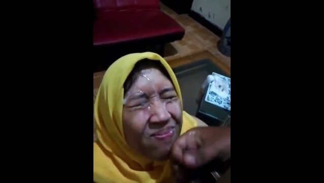 Wajah Bu Guru Jadi Tempat Pembuangan Sperma